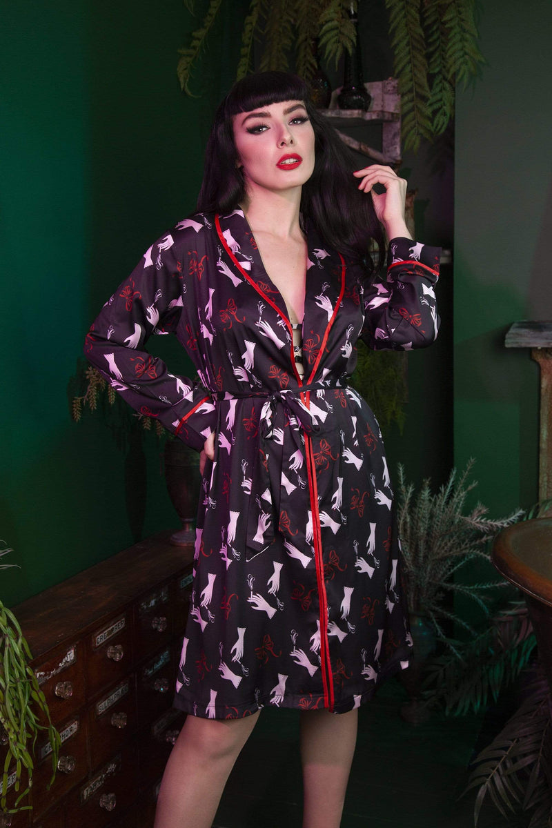 bettie page lingerie nightwear bettie page blaze smoking printed robe with red piping